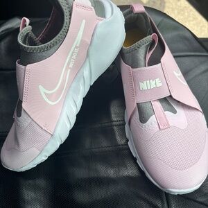 New Girls Nike Flex Runner 2 Shoes Size 5Y